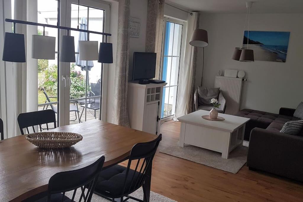 Wellenglitzern Appartement Breege Buitenkant foto